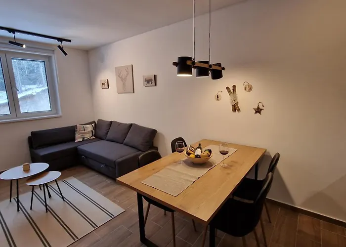 Xenia Apartment